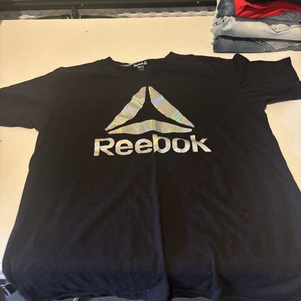 Reebok tshirt